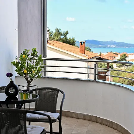 Apartament Jadera *