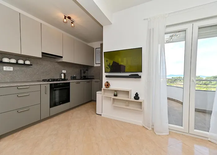 Jadera Apartament *